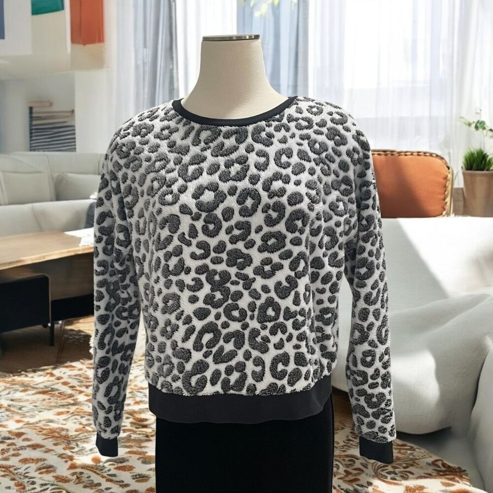 Juicy Couture Leopard Pullover Fuzzy‎ Cozy Sweatshirt Small Trendy Winter Lounge
